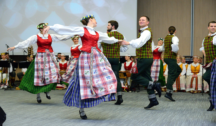 Skaitykite apie koncertą  "Rasotas Nemuno Vingis", skirtą choreografo Ričardo Tamučio 90-mečiui paminėti